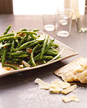 Green Beans with Golden Raisins