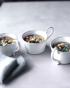 Hearty Spinach and Chickpea Soup