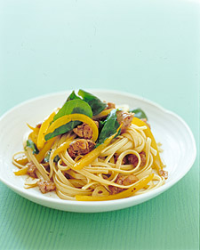Linguine with Turkey Sausage and Peppers