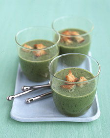Lettuce and Pea Soup with Croutons