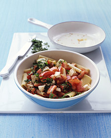 Rigatoni with Tomatoes and Mozzarella