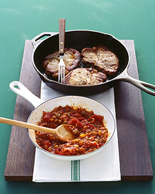 Pork Chops with Tomato Chutney