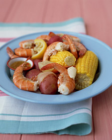 Shrimp Boil With Corn and Potatoes