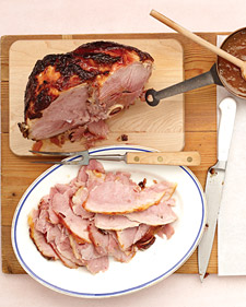 Glazed Ham with Apricot-Mustard Sauce
