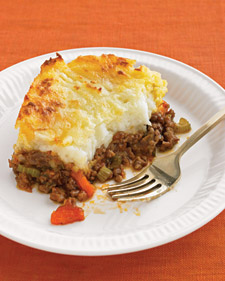 http://images.marthastewart.com/images/content/pub/everyday_food/2008Q4/ed104078_1008_shepard_pie_l.jpg