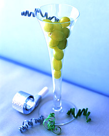 ka98981 hol01 grapes l Happy New Years Eve
