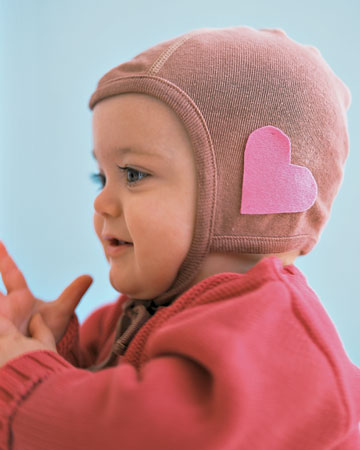 Valentine's Day Crafts. Felt-Heart Hat