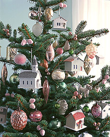Winter Village: Tree Ornament How-To 