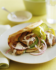 Quinoa-and-Turkey Patties in Pita with Tahini Sauce 