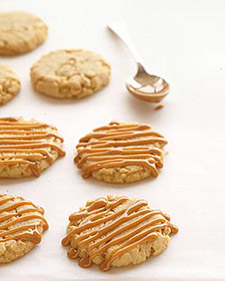 Cashew-Caramel Cookies