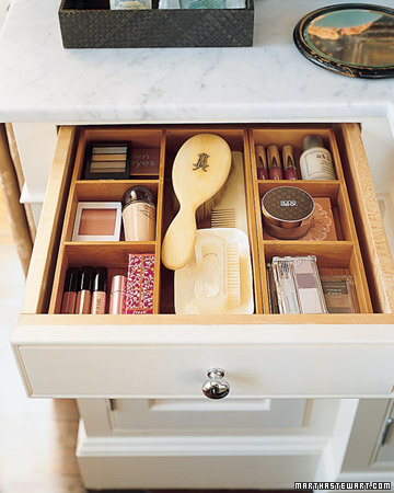 Women's accessories organiser, via Martha Stewart