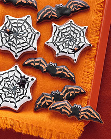 Bat and Cobweb Cookies Bat and Cobweb Cookies: Martha Stewart