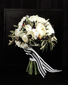 Black Tie Bouquets: Domed Nosegay