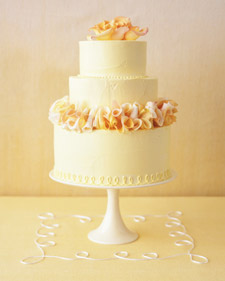 062805 wed cake02 l 32 idéias de bolo de casamento em estilo floral