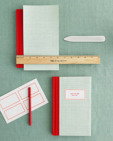 Aqua and Red: Guest Book How-Tos 