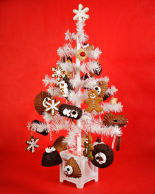 Faux Tart Ornaments Faux Tart Ornaments: Martha Stewart
