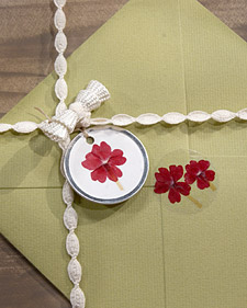 Pressed-Flower Stationery