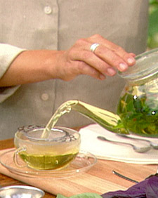 Fresh Herbal Tea with Siri