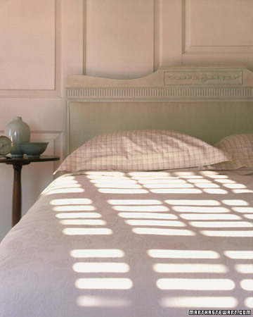 Hanging+pillow+headboard