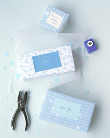 Stay-Put Gift Tags
