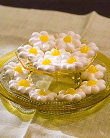 Meringue Daisies