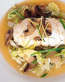 Braised Flounder with Chinese Cabbage
