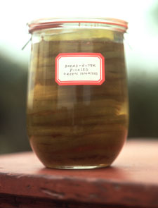 Bread and Butter Pickled Green Tomatoes